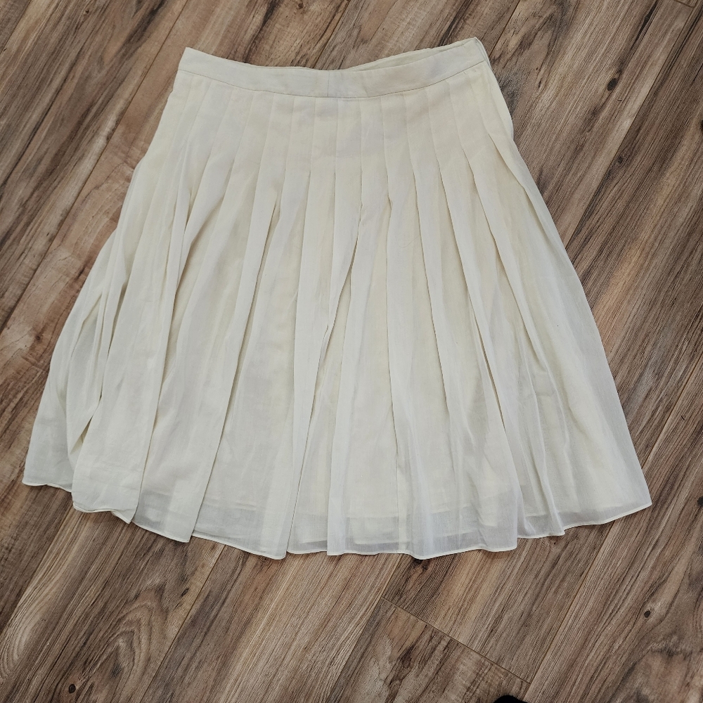 Theory Cream Pleated Skirt Silk Lining Size 8